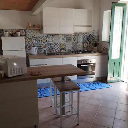 Da Massimo Apartment Cefalu