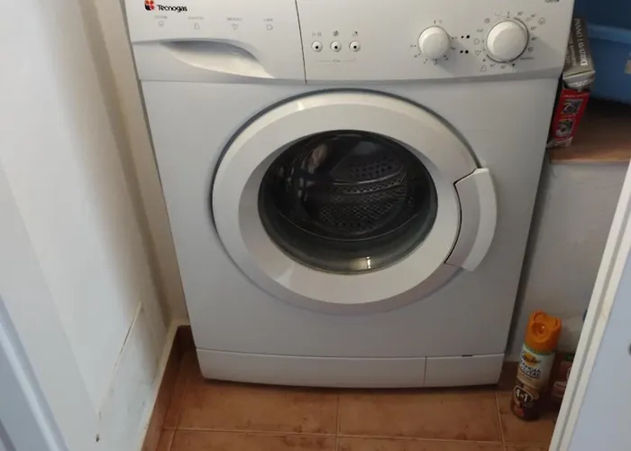 Da Massimo アパート チェファル